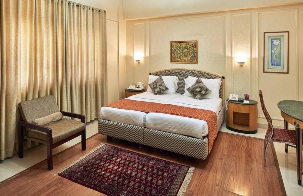 Astoria Hotel
